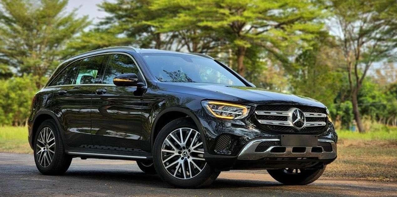 Thu&ecirc; xe Mercedes 5 chỗ đưa đ&oacute;n Nội B&agrave;i H&agrave; Nội