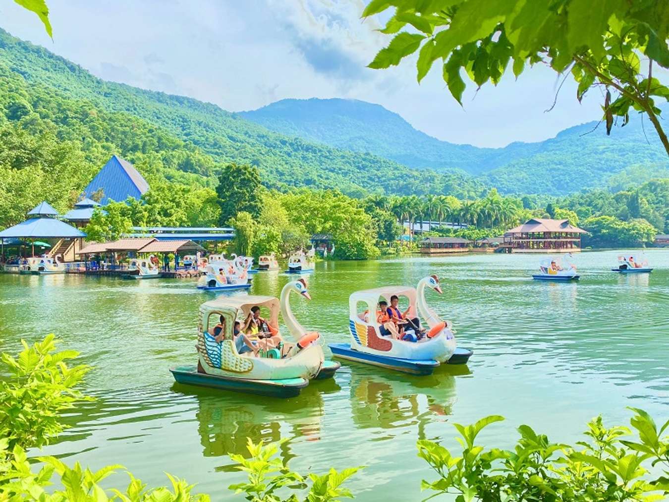 Taxi Nội Bài đi Ba vì giá rẻ trọn gói