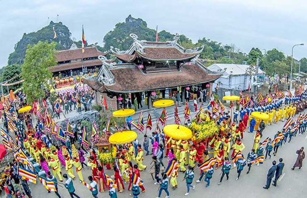 Ch&ugrave;a Hang - Th&ocirc;ng tin cần biết, Kh&aacute;ch Sạn, Gi&aacute; v&eacute;, giờ mở cửa