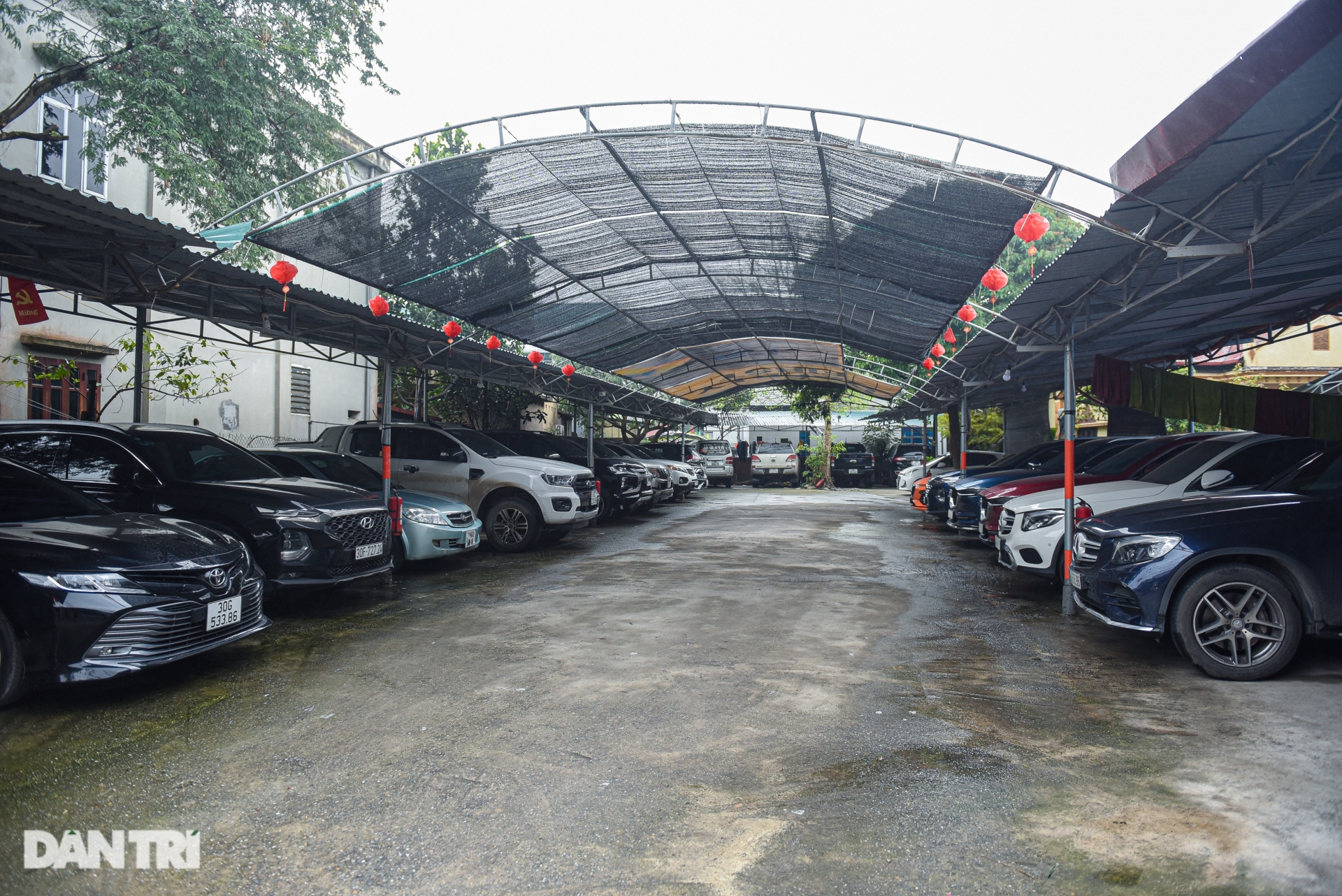 Lạ lùng ngôi làng ở Hà Nội dân đổi đời nhờ trắng đêm canh… ô tô - 6